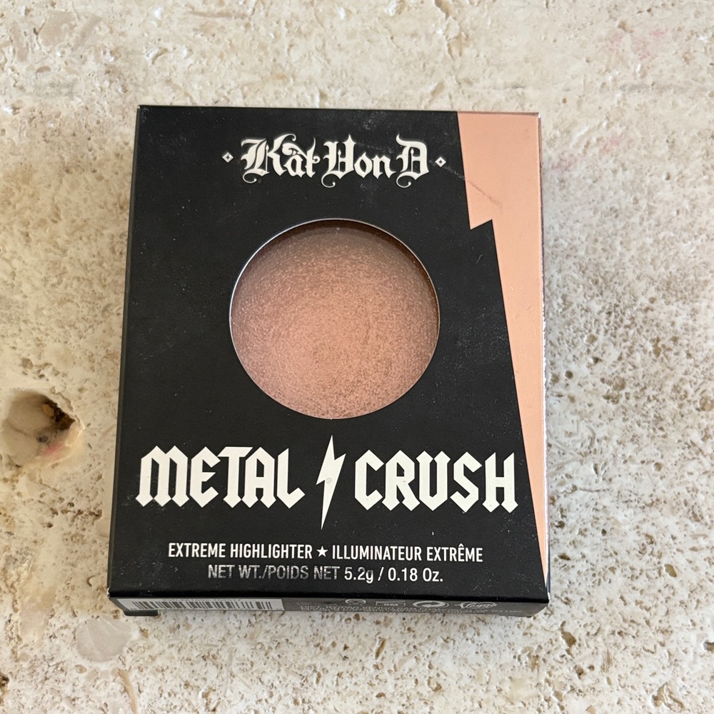 Kat Von D Metal Crush Extreme Highlighter in Rose Gold